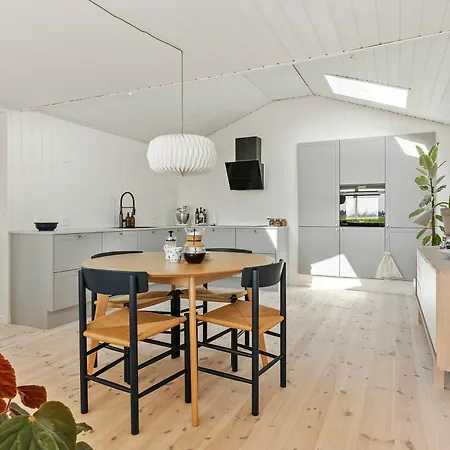 別荘 Split-level With View Of Aro ハザスレウ