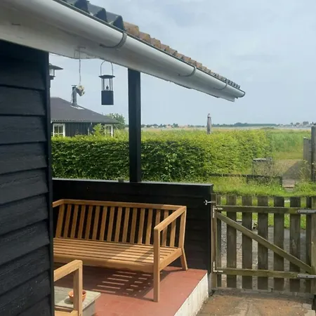 Split-level With View Of Aro *