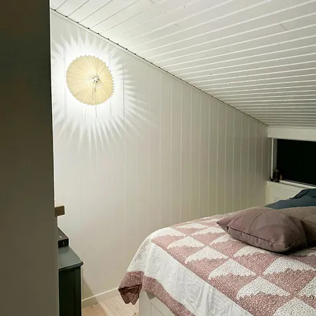 Split-level With View Of Aro *