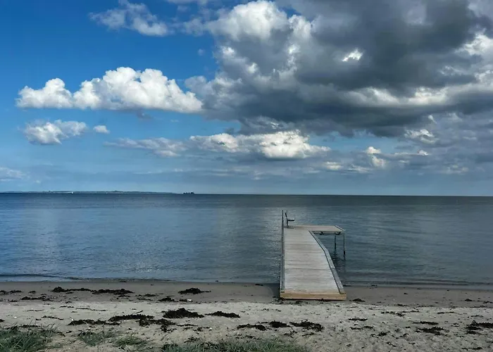 Split-level With View Of Aro *